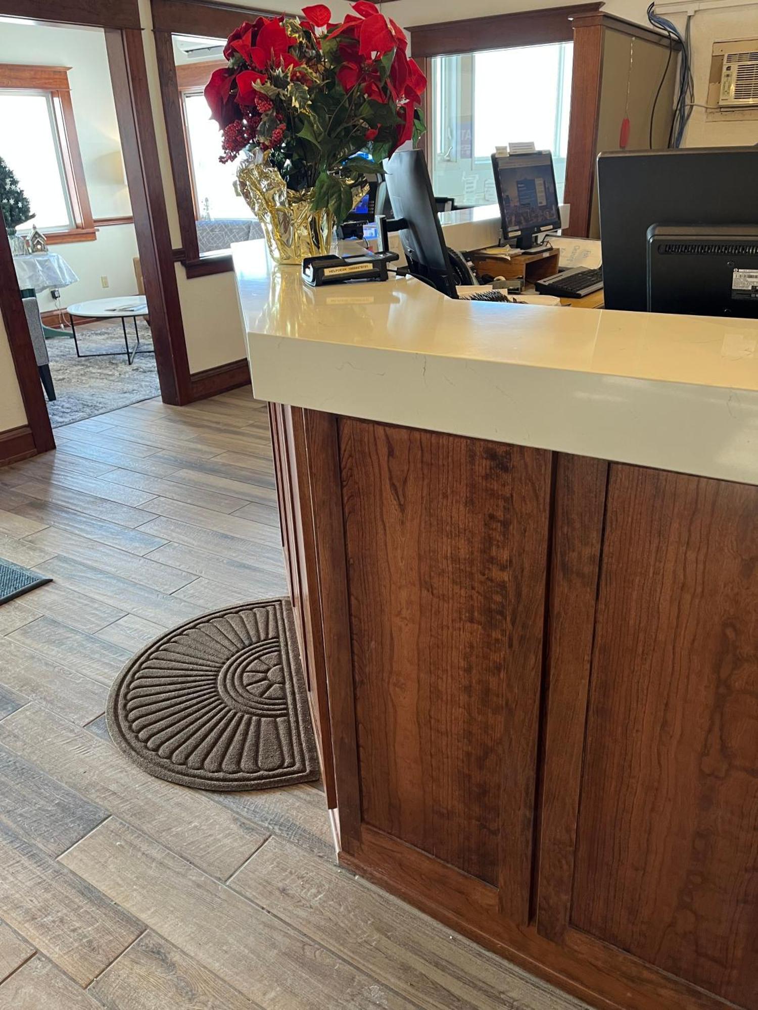 Fireside Inn And Suites Devils Lake Esterno foto